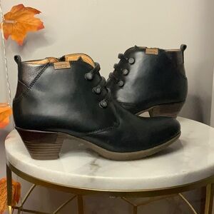 Pikolinos Black Ankle Boots